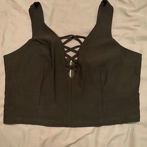 Black xl crop top with gold zipper on back